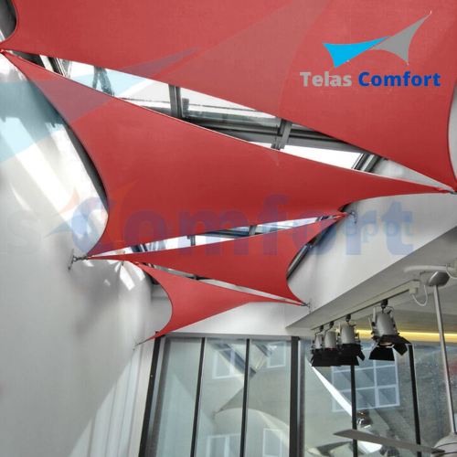 Vela Impermeável Triangular c/ Kit Instalação Telas Comfort